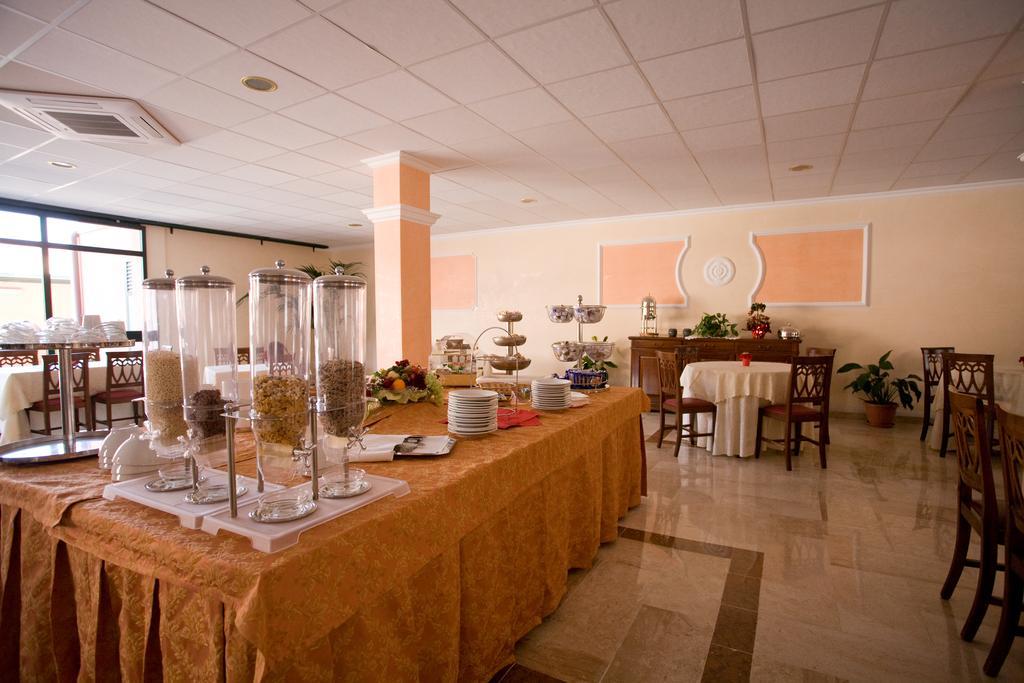 Hotel Villa Delle Rose Oristano Exterior foto